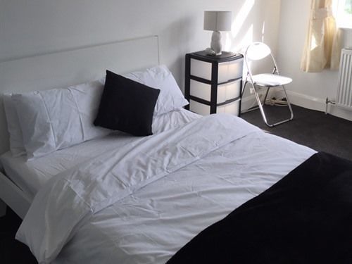 Bed and Breakfast St Mildreds Лондон Экстерьер фото