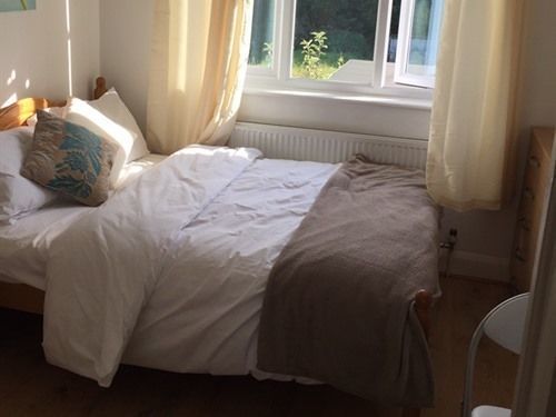 Bed and Breakfast St Mildreds Лондон Экстерьер фото